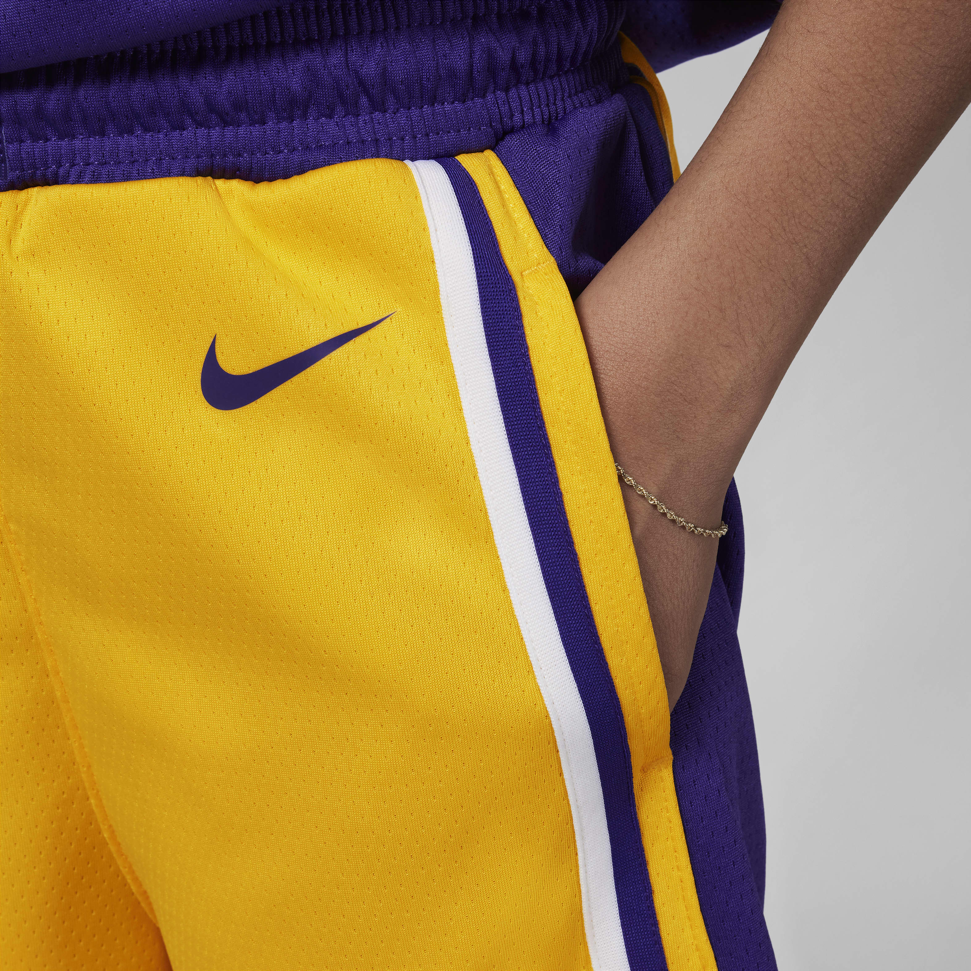 Nike Los Angeles Lakers 2023/24 Icon Edition Older Kids